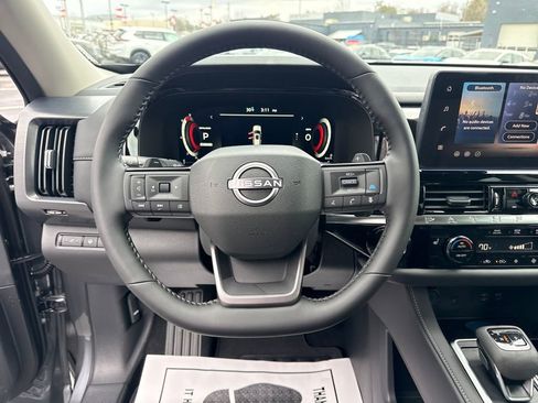 New 2026 Nissan Pathfinder SL FWD image 14