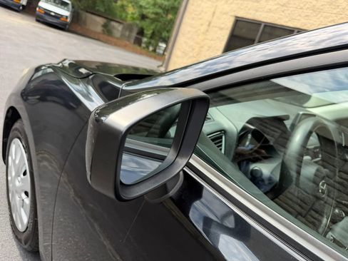Used 2016 MAZDA MAZDA3 i Sport FWD image 37