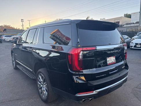 Used 2025 GMC Yukon XL Denali image 8