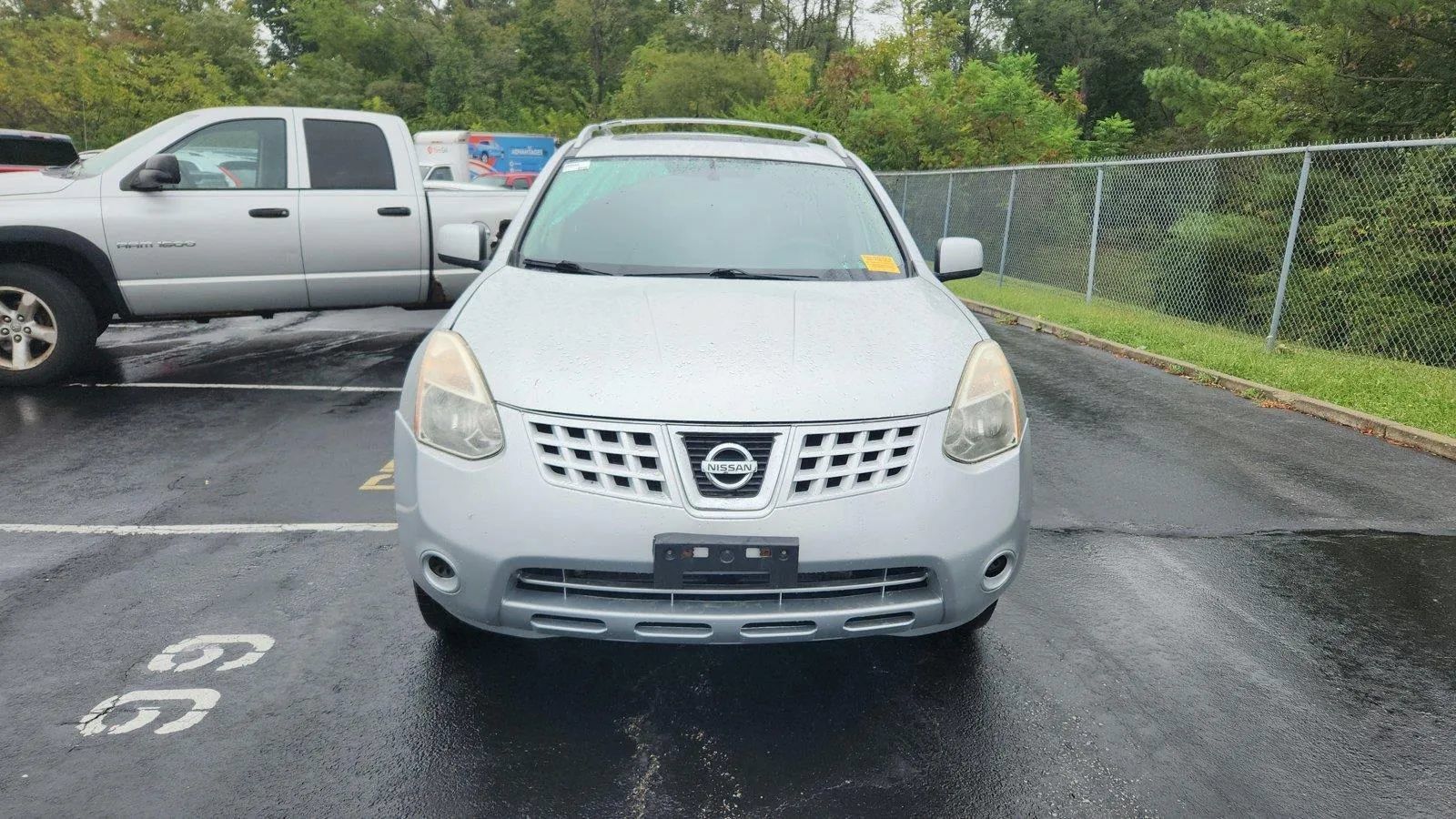 Used 2008 Nissan Rogue SL w/ Moonroof Pkg AWD/4WD image 3