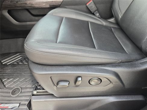 Used 2025 Chevrolet Silverado 2500 LTZ w/ LTZ Plus Package AWD/4WD image 22