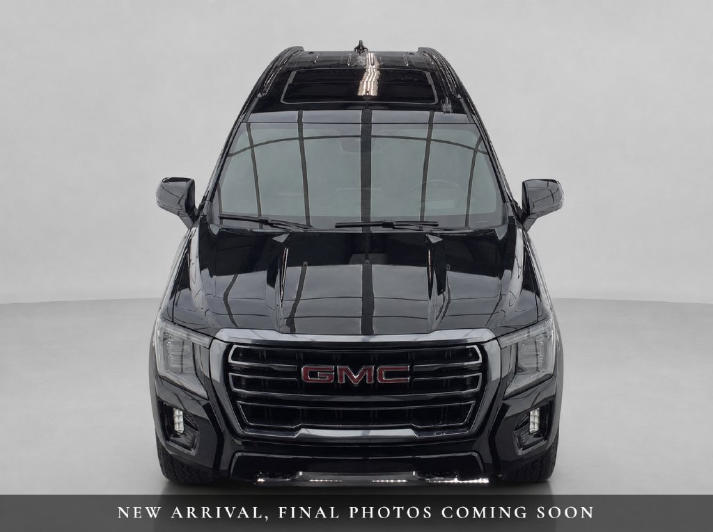 Used 2023 GMC Yukon XL AT4 w/ AT4 Premium Package AWD/4WD image 3
