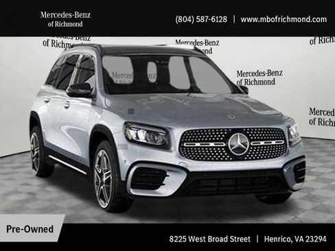 Used 2025 Mercedes-Benz GLB 250 4MATIC image 9
