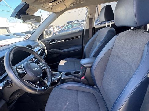 Used 2024 Kia Seltos S AWD/4WD image 5