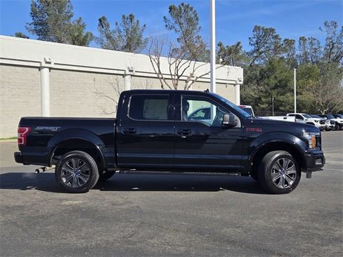 Used 2018 Ford F150 XLT w/ Equipment Group 302A Luxury image 3