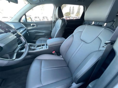 New 2026 Kia Sorento S image 13