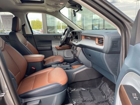 Used 2024 Ford Maverick Lariat image 17