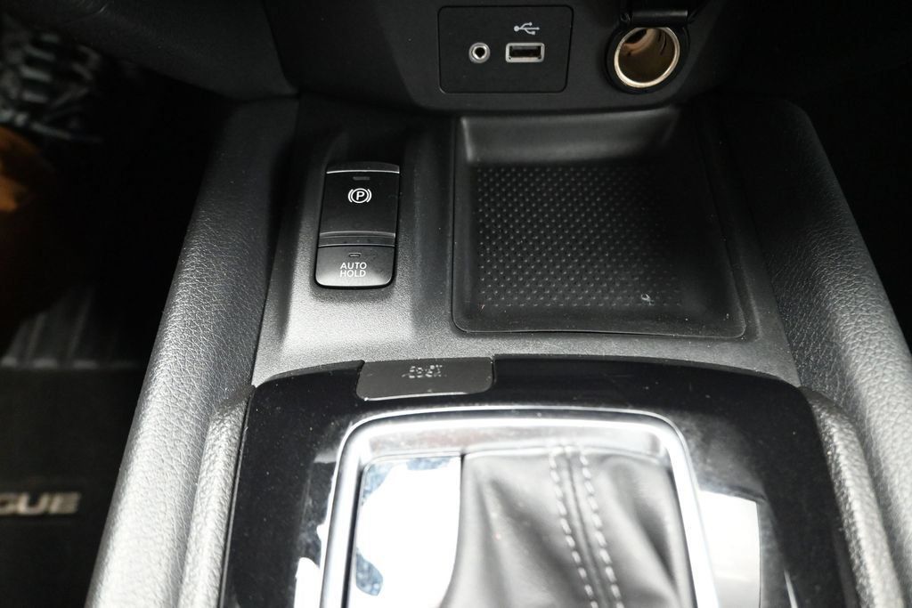 Used 2020 Nissan Rogue SV w/ Premium Package AWD/4WD image 26