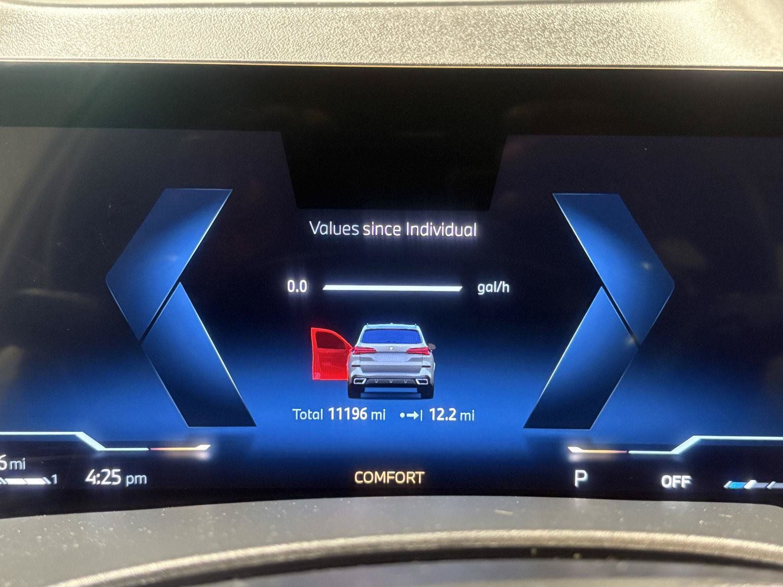 Used 2024 BMW X5 xDrive40i w/ M Sport Package AWD/4WD image 4