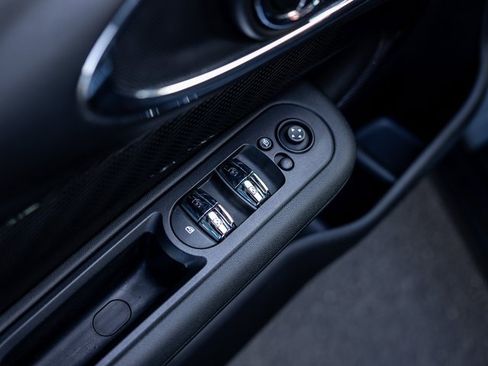 Used 2019 MINI Cooper Clubman S w/ Driver Assistance Package image 41