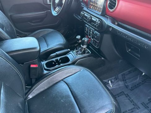 Used 2018 Jeep Wrangler Unlimited Rubicon image 18