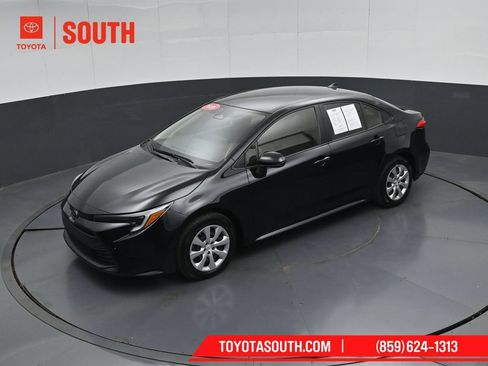 Used 2026 Toyota Corolla LE FWD image 49