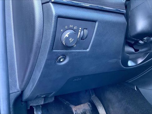 Used 2016 Jeep Grand Cherokee Limited image 37