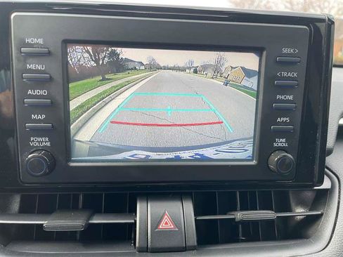 Used 2019 Toyota RAV4 XLE w/ Convenience Package image 25