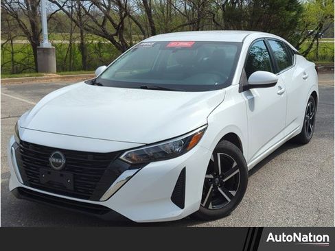Used 2024 Nissan Sentra SV image 1