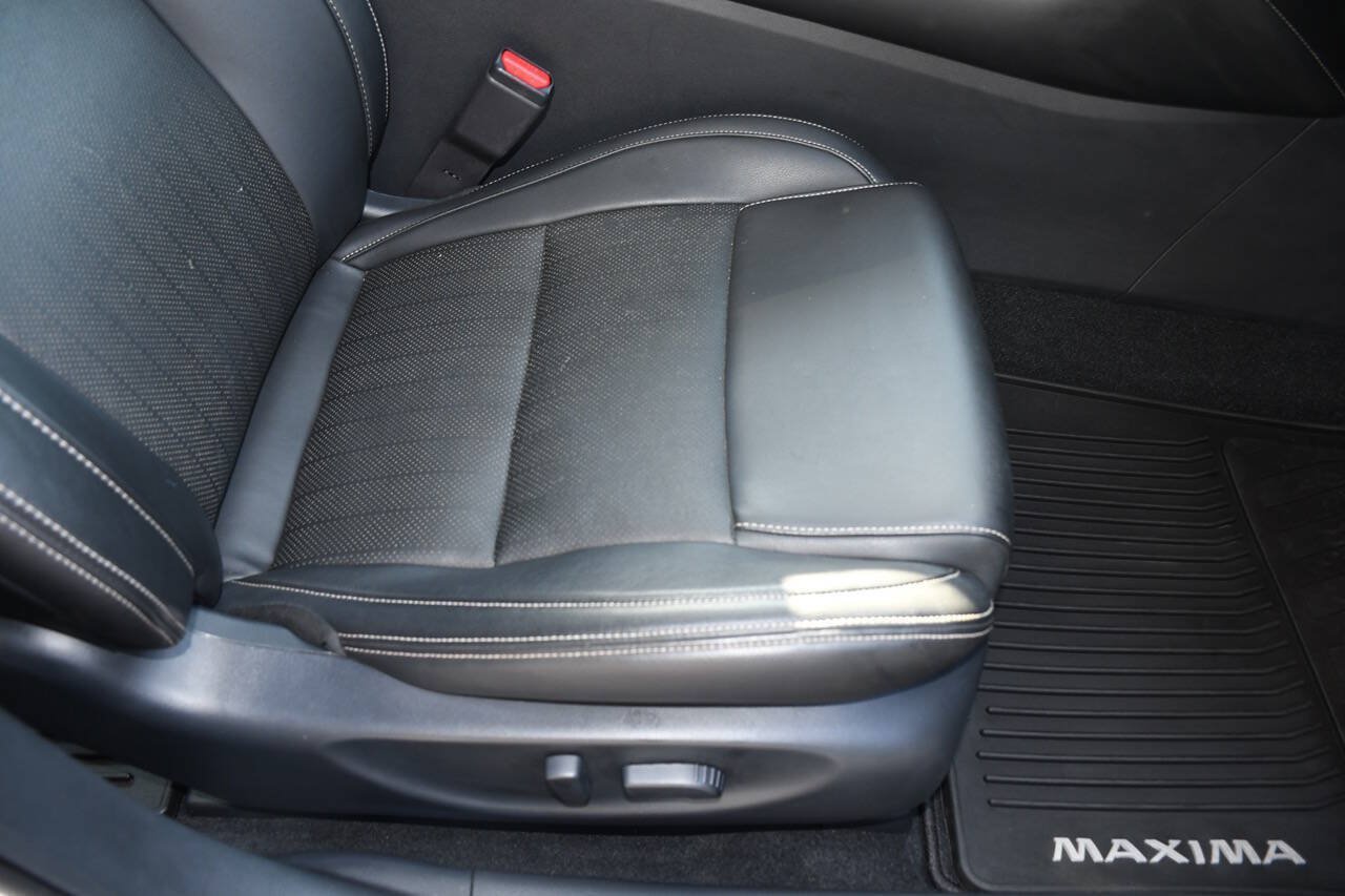 Used 2020 Nissan Maxima 3.5 SL w/ Floor Mat Group FWD image 25
