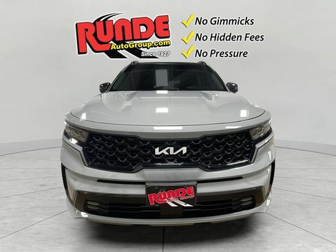 Used 2023 Kia Sorento SX AWD/4WD image 9