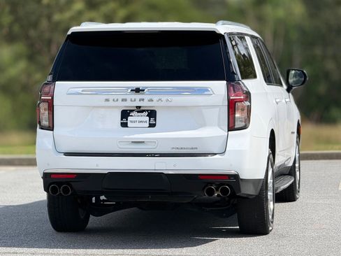 Used 2023 Chevrolet Suburban Premier RWD image 7