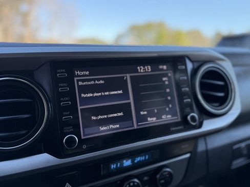 Used 2021 Toyota Tacoma SR5 image 40