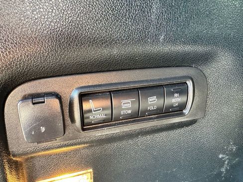 Used 2019 Ford Explorer Sport image 43