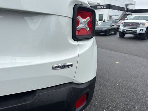 Used 2020 Jeep Renegade Latitude image 27