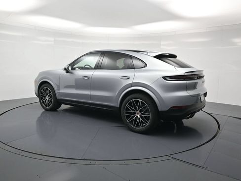 Used 2026 Porsche Cayenne Coupe AWD/4WD image 3