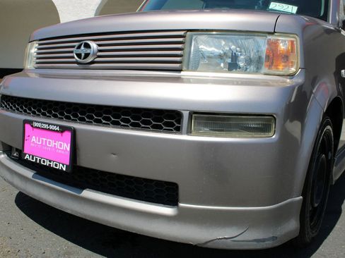 Used 2005 Scion xB image 30