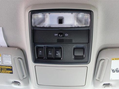 Used 2016 Toyota 4Runner SR5 AWD/4WD image 23
