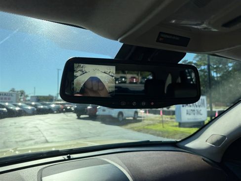 Used 2011 GMC Terrain SLT image 21