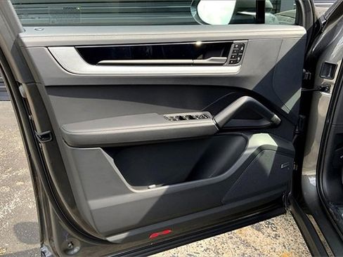 New 2026 Porsche Cayenne E-Hybrid image 27