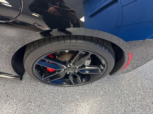 Used 2019 Chevrolet Corvette Stingray Coupe RWD image 25