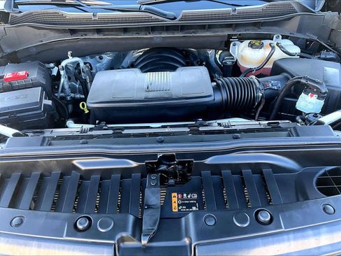 Used 2022 Chevrolet Silverado 1500 LT Trail Boss w/ LT Trail Boss Premium Package image 29