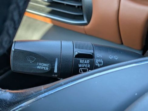 Used 2018 Maserati Levante GranLusso AWD/4WD image 29