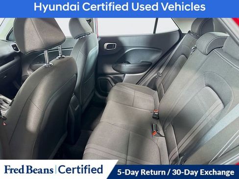 Certified 2023 Hyundai Venue SEL image 21