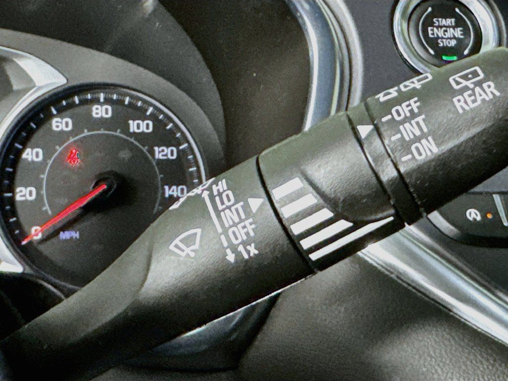 Used 2021 Chevrolet Blazer LT FWD image 15