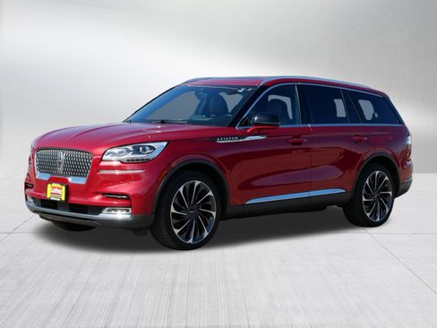Used 2020 Lincoln Aviator Reserve w/ Equipment Group 202A AWD/4WD image 3