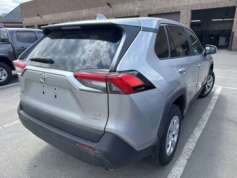 Used 2023 Toyota RAV4 LE AWD/4WD image 9