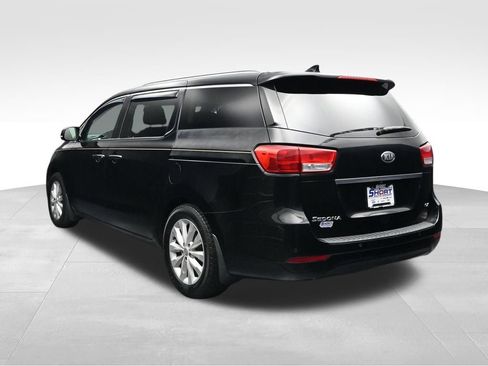 Used 2016 Kia Sedona EX FWD image 3