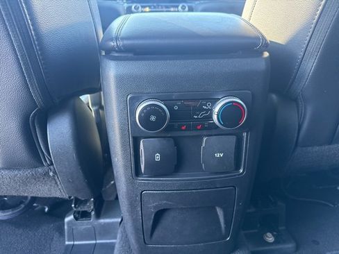 Used 2024 Ford Explorer Limited image 25