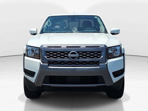 Used 2025 Nissan Frontier SV RWD image 9