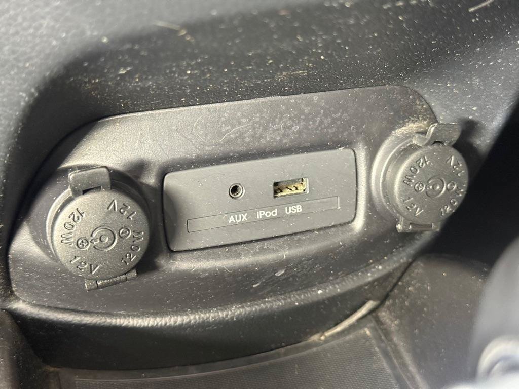Used 2013 Kia Soul + FWD image 18