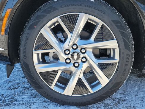 New 2026 Cadillac Optiq Luxury 1 image 11