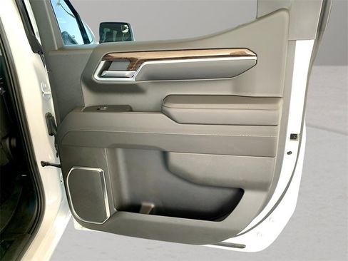 Used 2023 GMC Sierra 1500 Elevation image 25