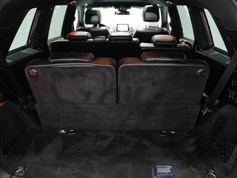 Used 2019 Mercedes-Benz GLS 450 4MATIC image 21