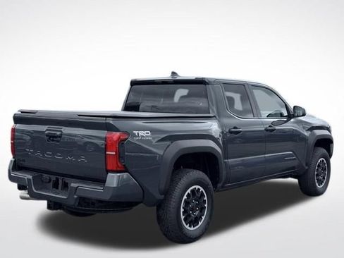 Used 2025 Toyota Tacoma TRD Off-Road AWD/4WD image 6