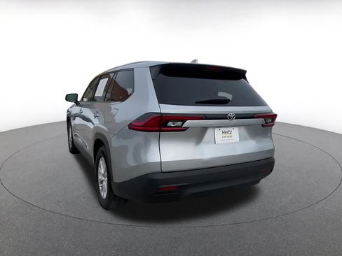 Used 2025 Toyota Grand Highlander FWD image 11