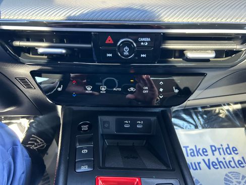 Used 2025 Nissan Kicks SR w/ SR Premium Package AWD/4WD image 19