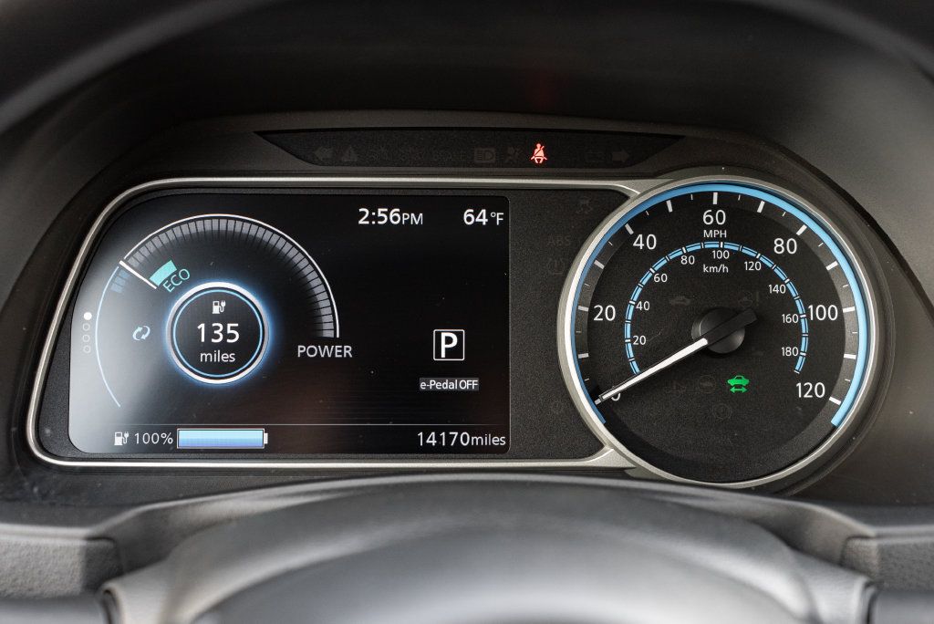 Used 2025 Nissan Leaf S FWD image 15