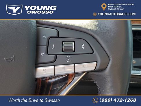 Certified 2024 Cadillac Escalade ESV Premium Luxury w/ LPO, Floor Liner Package AWD/4WD image 16