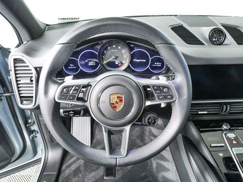 Certified 2022 Porsche Cayenne Coupe AWD/4WD image 8